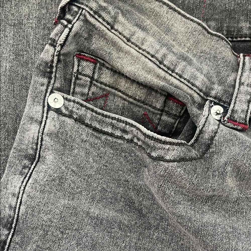 True Religion Mens Black Jeans with Red Stitching - Picture 4 of 6